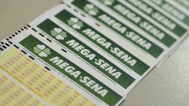 Mega-Sena acumula e prêmio vai a R$ 170 milhões; 91 apostas acertam a quina
