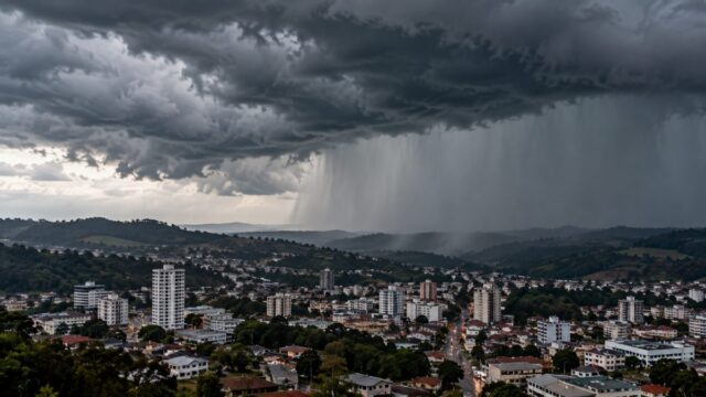 Frente fria deixa o tempo instável no Oeste de SC; há risco de chuva intensa e temporais isolados