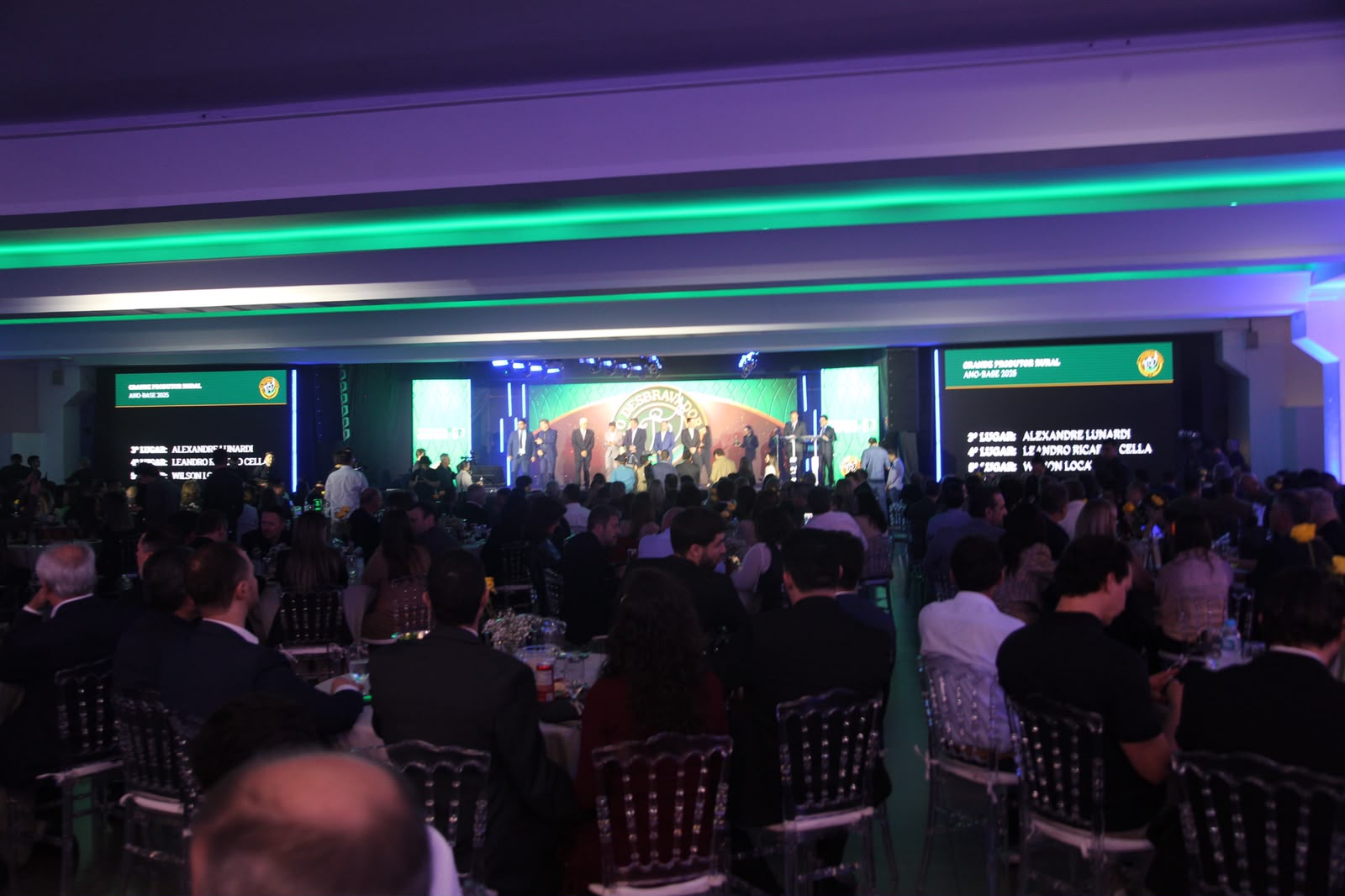 Plateia lotada na premiação do Troféu O Desbravador 2026